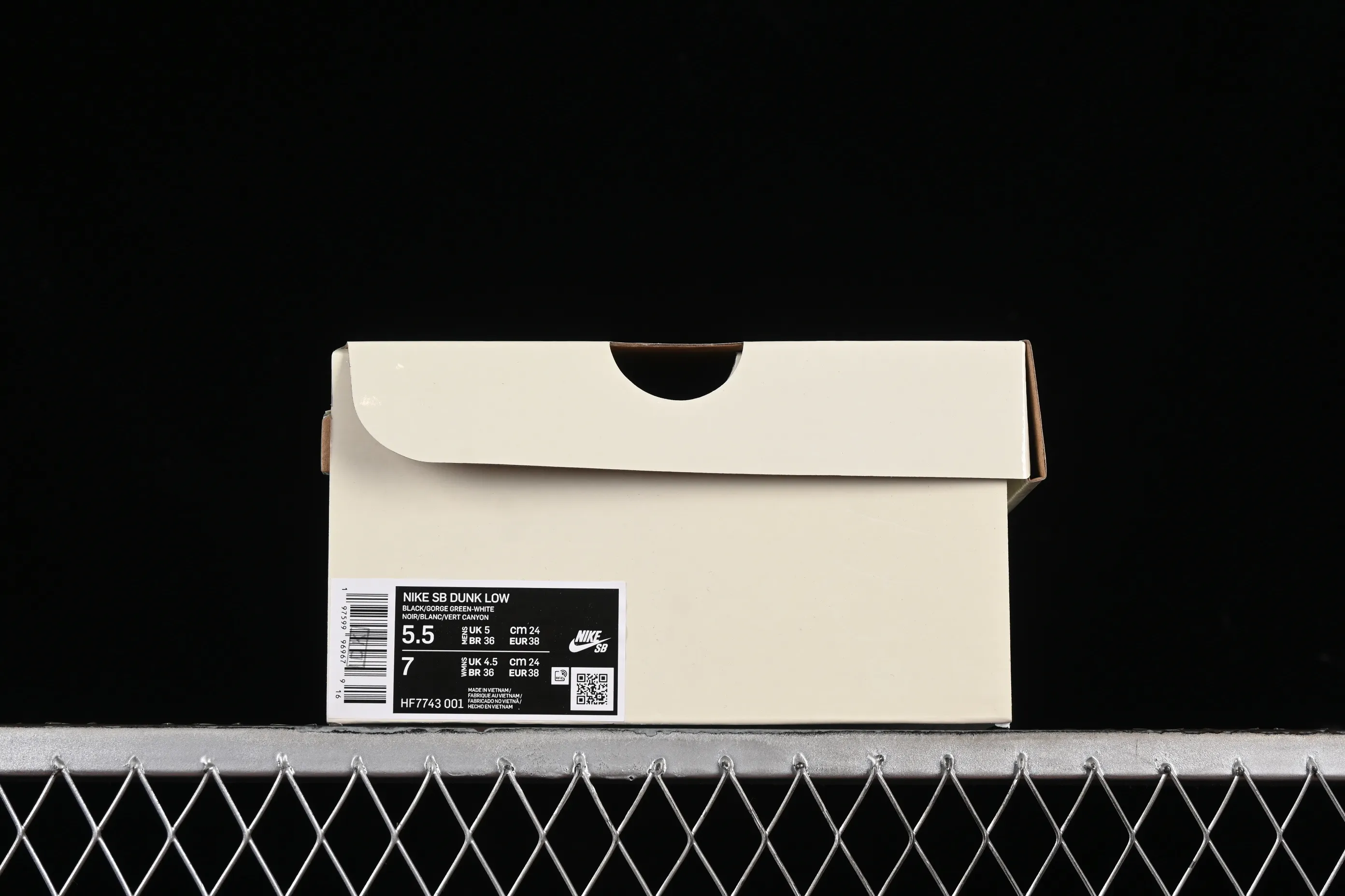 All Categories Nk SB Dunk Series Nk SB Dunk Low Low-top Sneakers C Version There Skateboards x Nk SB Dunk Low Graffiti Art Style Joint Model SB Low-top Casual Sneakers HF7743-001